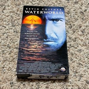 WATERWORLD (VHS 1996) FROM  BLOCKBUSTER
